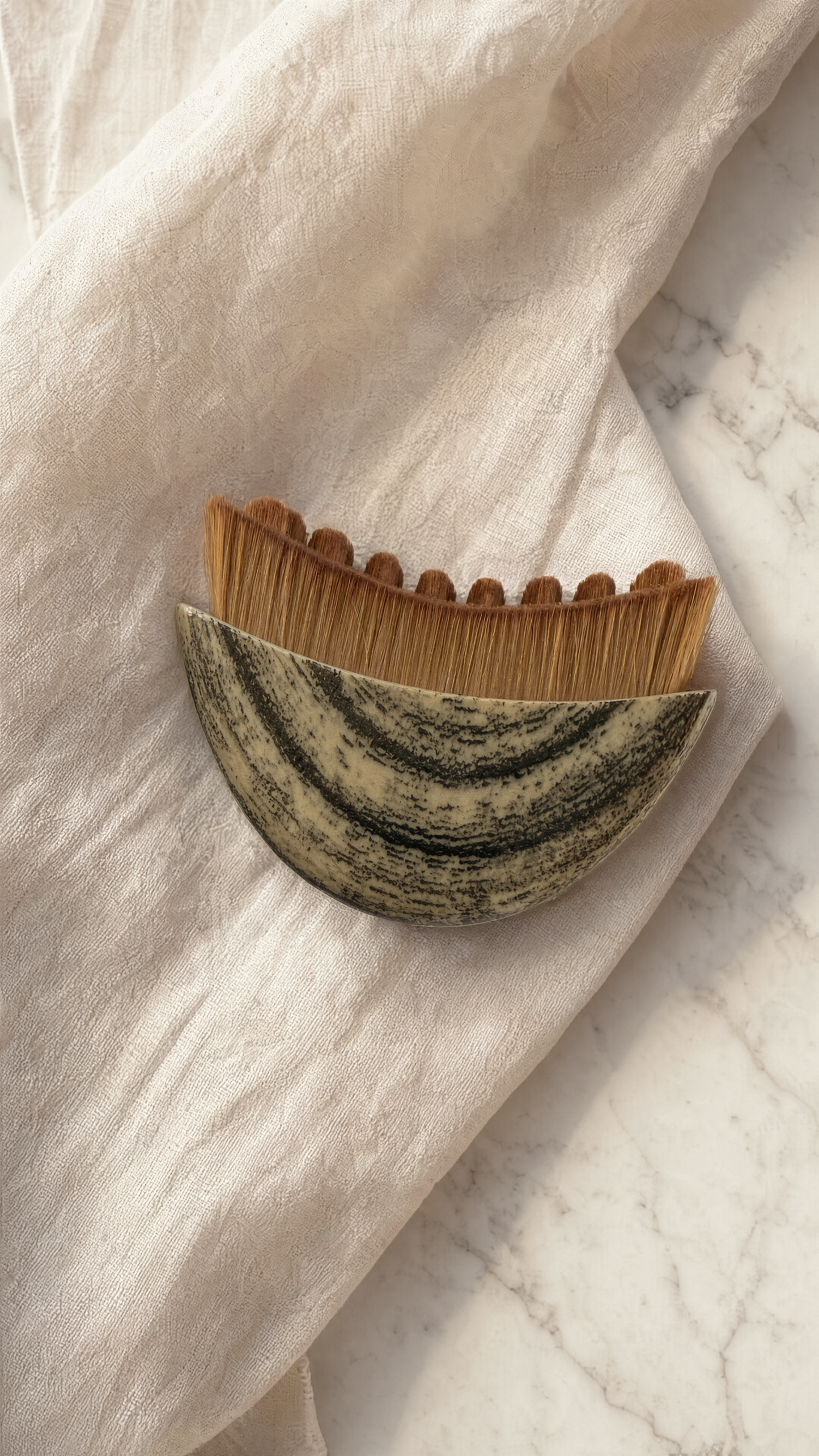 Ilumina Lymphatic Contour Face Brush